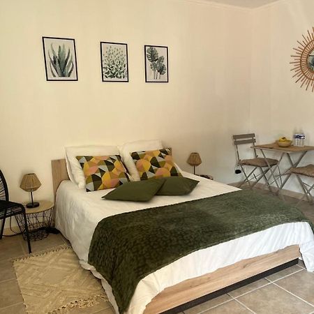 Studio Chez Joss Istres Exterior photo